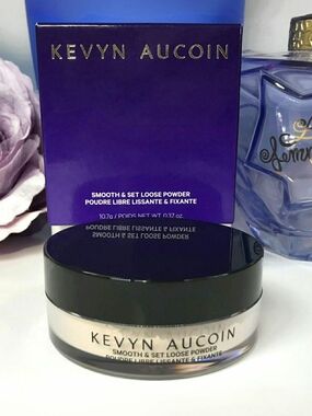 Kevyn Aucoin Loose Translucent Setting Powder Smooth & Set + Brush 10.7g *BNIB